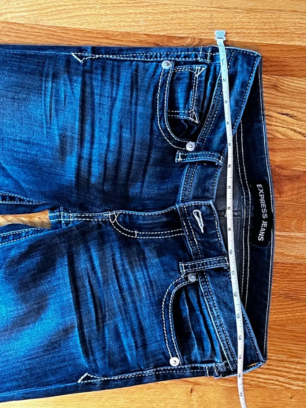 Express Women’s Stretch Skinny Jeans - Picture 5 of 8